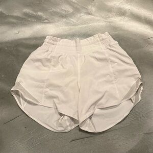 Lululemon Hotty Hot shorts high rise